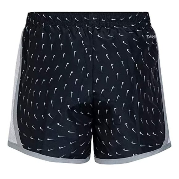 Nike Dri-FIT Shorts  6x Girl's - Picture 2 of 13